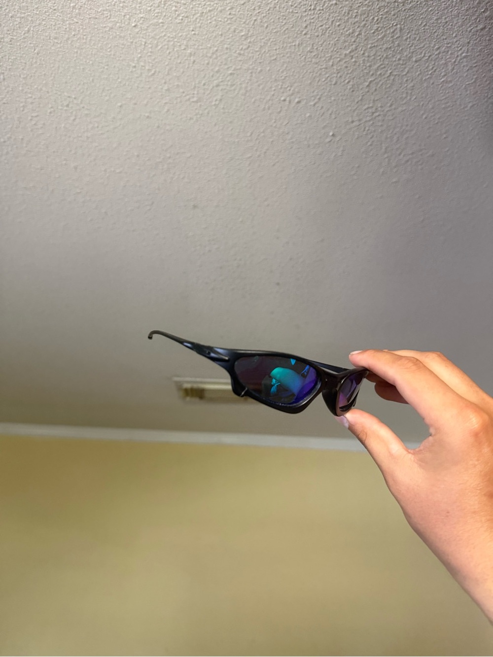 Black Mirrored Lens Sport Sunglasses - oaks o sunglasses